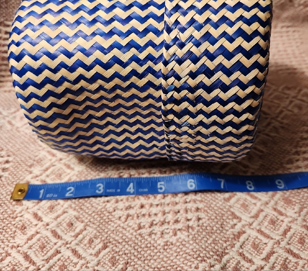 Globein Handwoven Basket - Picture 7 of 7